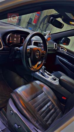 جیپ گراند شیرۆکی